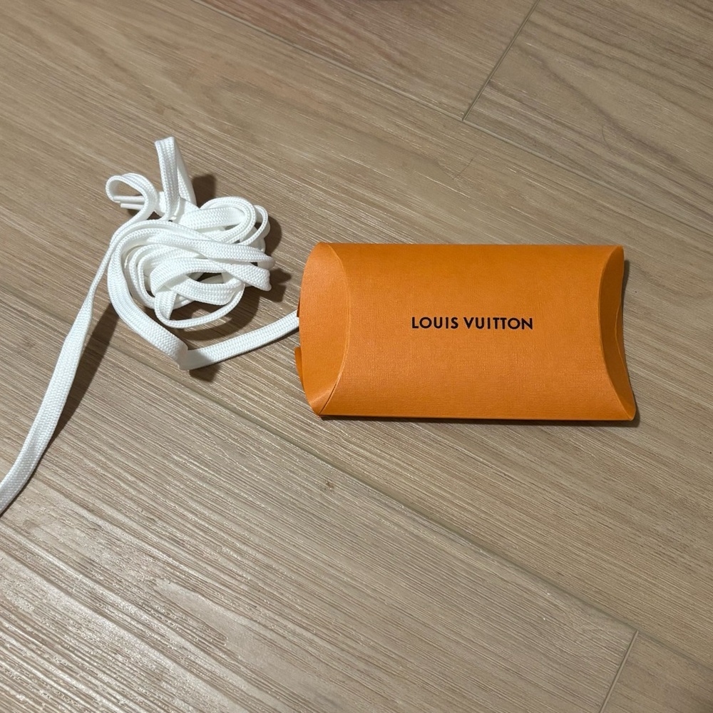 Louis Vuitton Orange Box with Beige Dust Bag - Picture 4 of 5